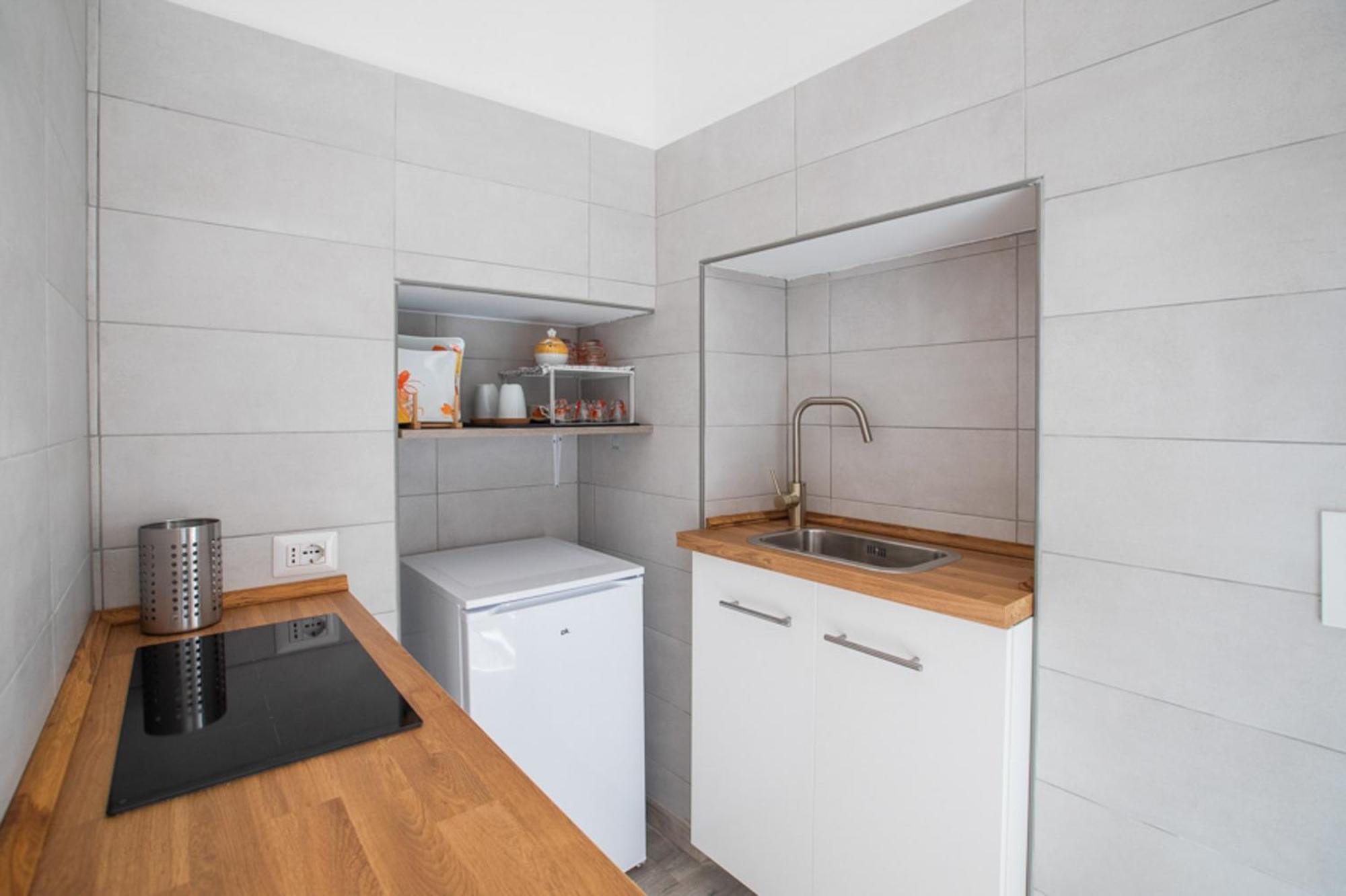 Torre Lama Apartments By Wonderful Italy Бари Экстерьер фото